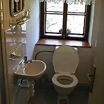 Dum U Zlateho Stromu / Guesthouse Golden Tree